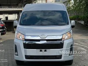 2025 Toyota Hiace 2.8 Premio Van