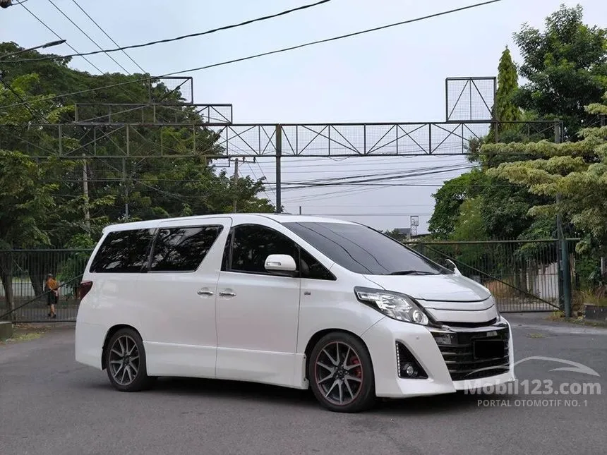 Jual Mobil Toyota Alphard 2013 S 2.4 di Bali Automatic MPV Putih Rp 345.000.006