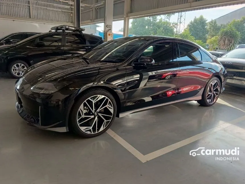 2023 Hyundai IONIQ 6 Signature Long Range Sedan