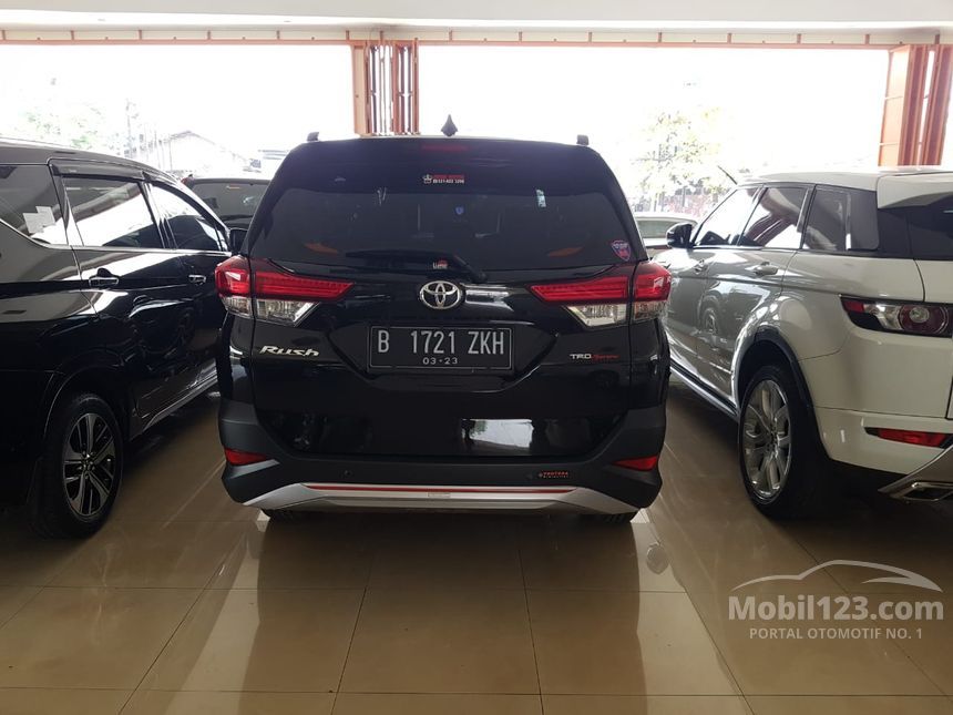 Jual Mobil  Toyota  Rush  2019 TRD Sportivo  1 5 di Jawa Barat 