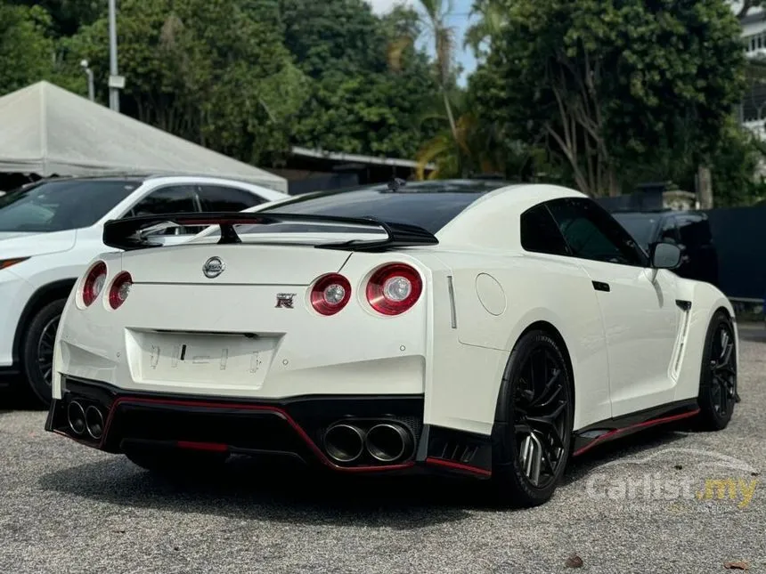 2018 Nissan GT-R Premium Edition Coupe