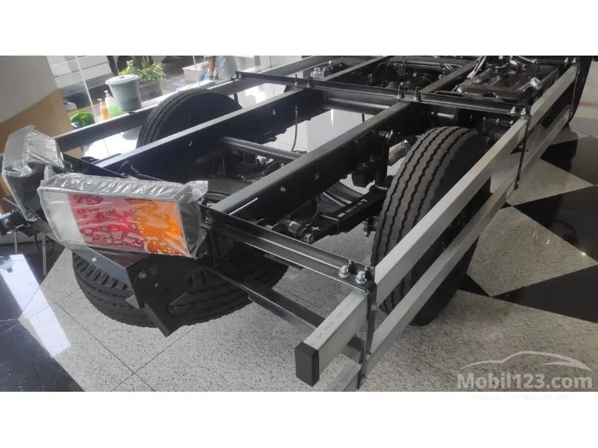 Jual Mobil Mitsubishi Canter 2025 FE 71 3.9 di Jawa Barat Manual Trucks Kuning Rp 348.000.000