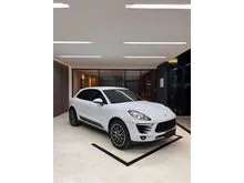2018 Porsche Macan 2.0 SUV White on Red Odo 18 Rb (TERMURAH)