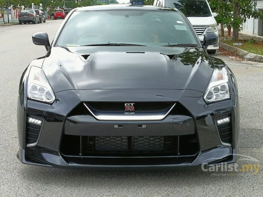 2019 Nissan GT-R Recaro Coupe