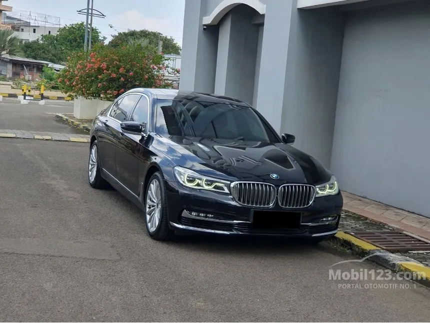 2017 BMW 740Li Sedan