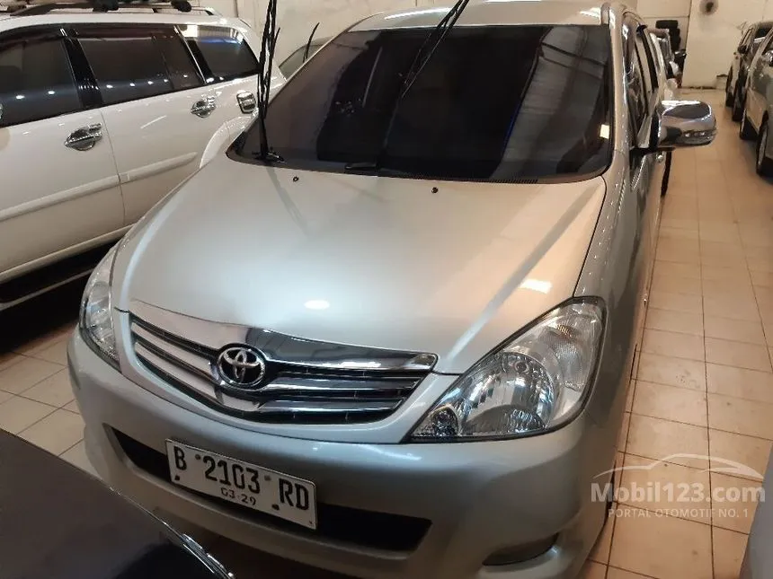 Jual Mobil Toyota Kijang Innova 2009 V 2.5 di Banten Automatic MPV Abu