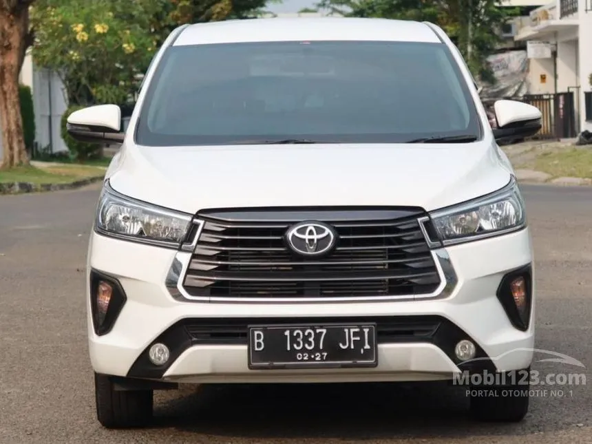 Jual Mobil Toyota Kijang Innova 2022 G 2.4 di Banten Automatic MPV Putih Rp 363.000.000