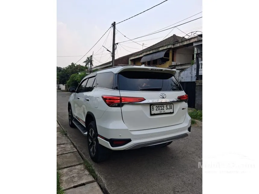 2019 Toyota Fortuner VRZ TRD 4X2 SUV