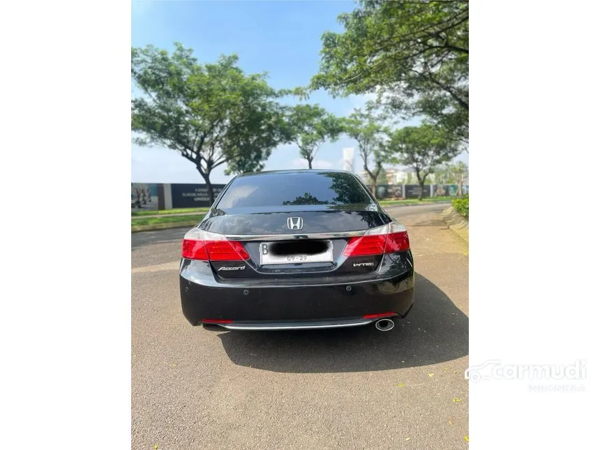 2013 Honda Accord VTi-L Sedan